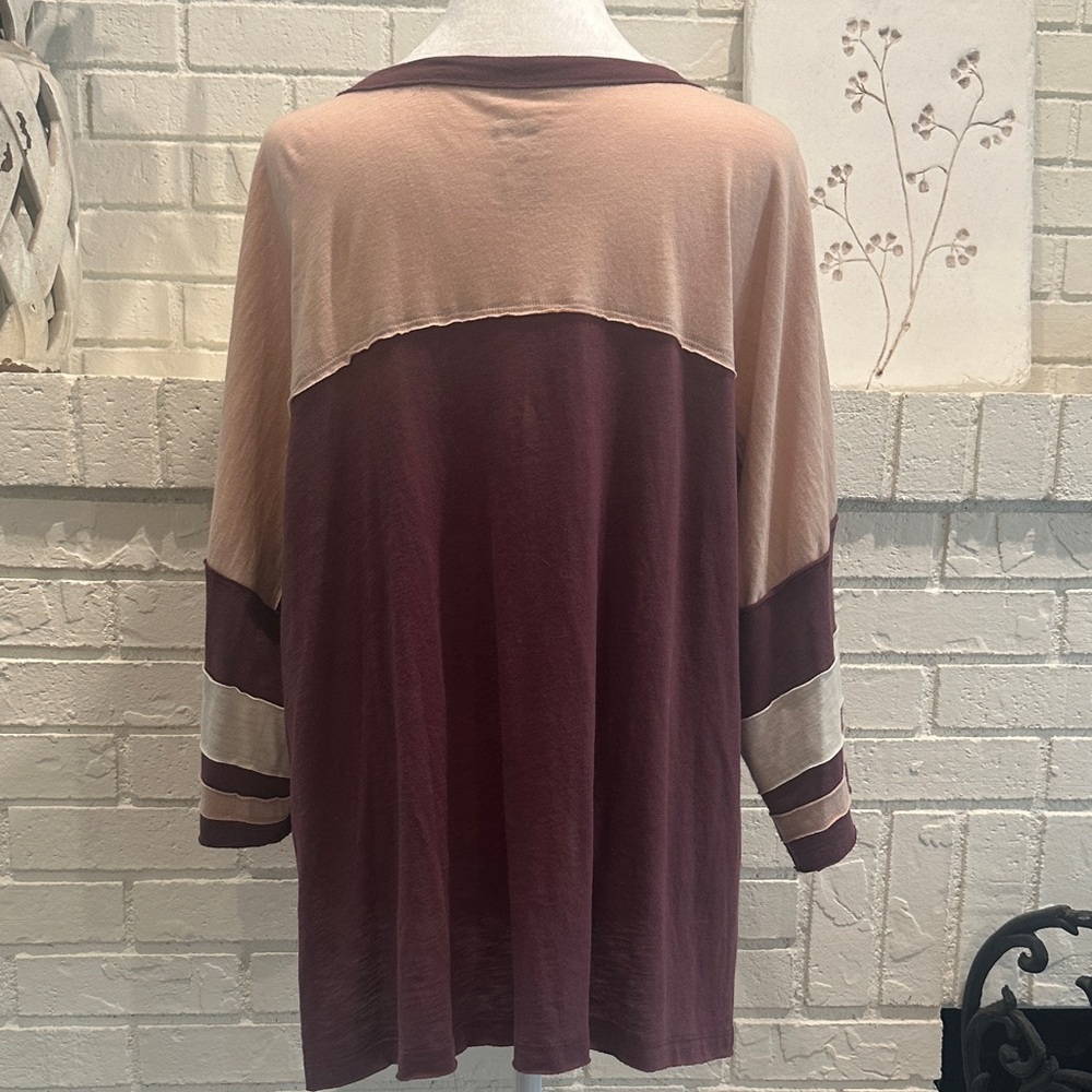 Women's Colorblock Long Sleeve Top in Burgundy and Blush - Picture 4 of 10